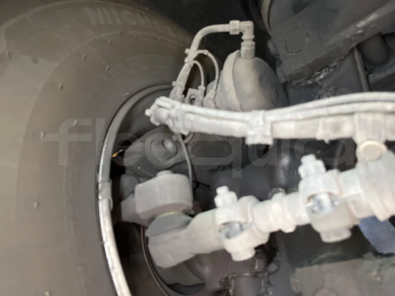 Setra S531 DT - EUR6 - 375kW - 14m - front brake calipers left