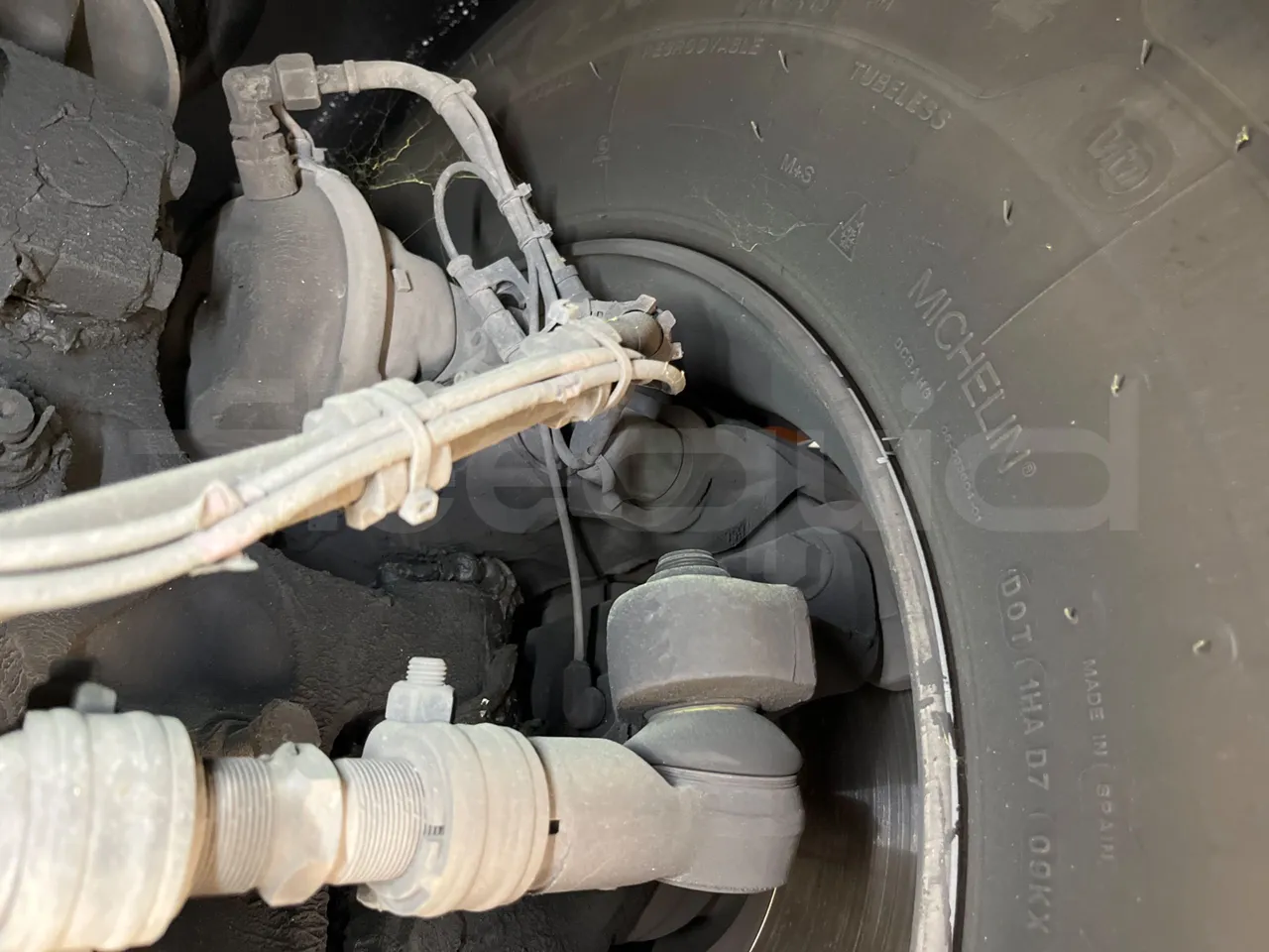 Setra S531 DT - EUR6 - 375kW - 14m - front brake calipers right