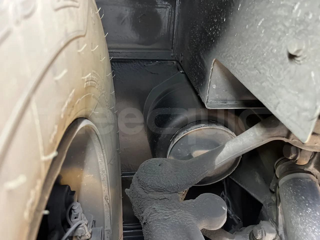 Setra S531 DT - EUR6 - 375kW - 14m - axel 3 shock absorbers 2 left