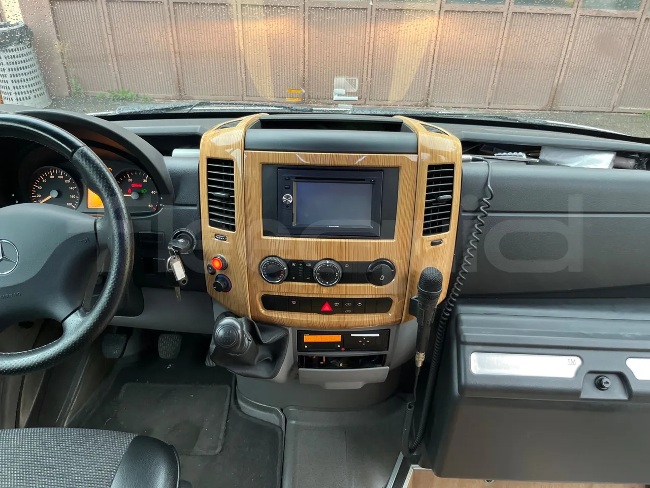 Mercedes-Benz Sprinter Bus prestige - EUR6 - 140kW - 7.765m - radio accessories photo