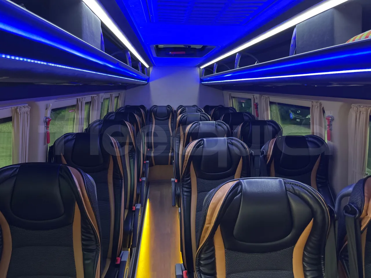Mercedes-Benz Sprinter Bus prestige - EUR6 - 140kW - 7.765m - interior reverse seats driver height