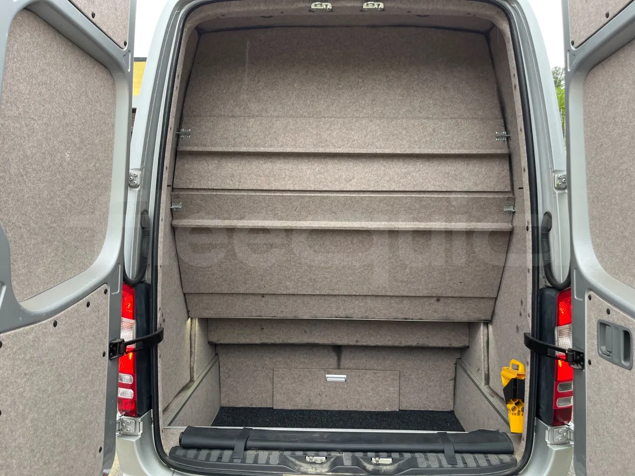 Mercedes-Benz Sprinter Bus prestige - EUR6 - 140kW - 7.765m - luggage rack photo