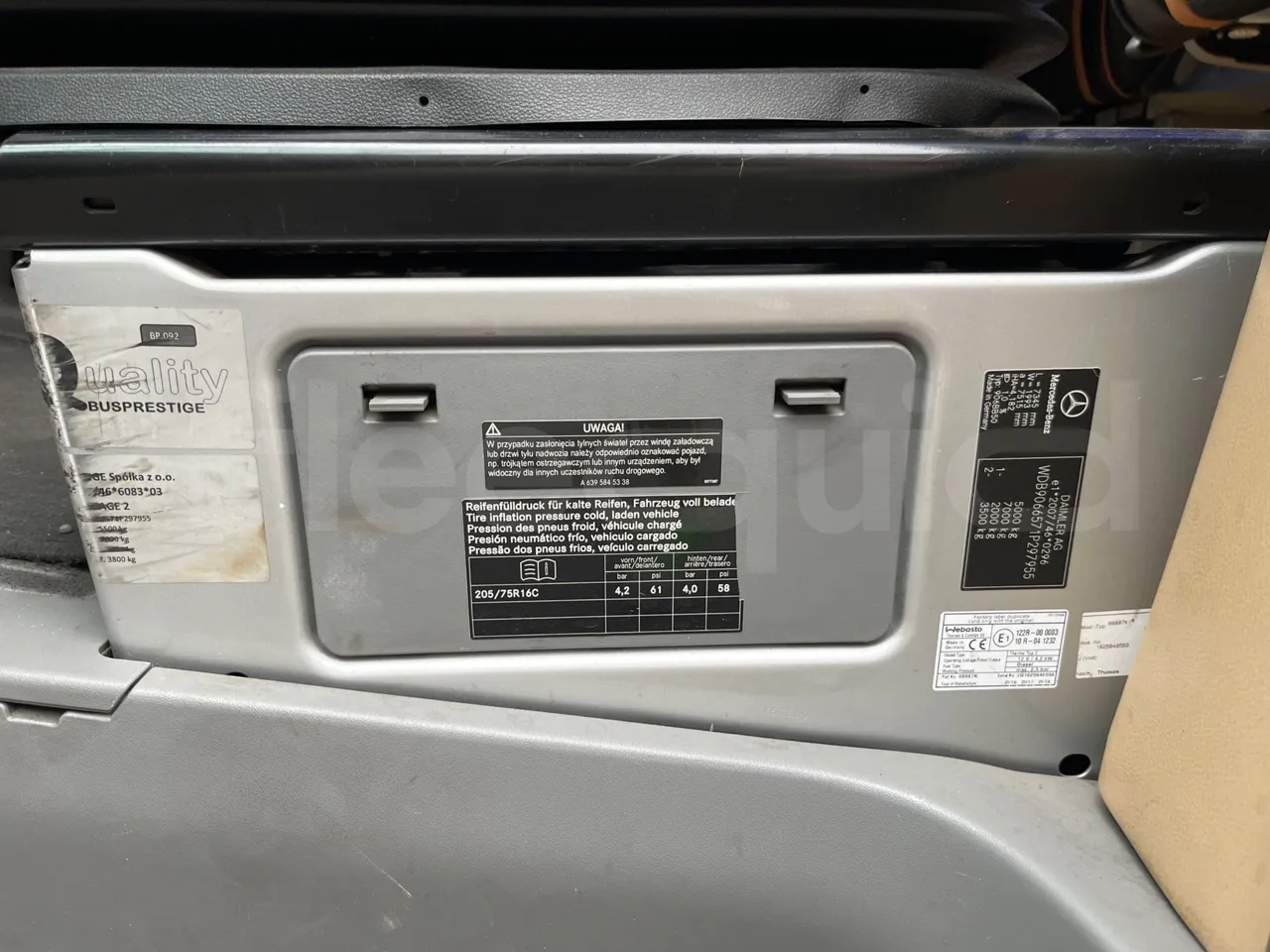 Mercedes-Benz Sprinter Bus prestige - EUR6 - 140kW - 7.765m - vehicle plate photo
