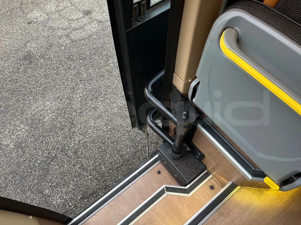 Mercedes-Benz Sprinter Bus prestige - EUR6 - 140kW - 7.765m - hostess seat photo