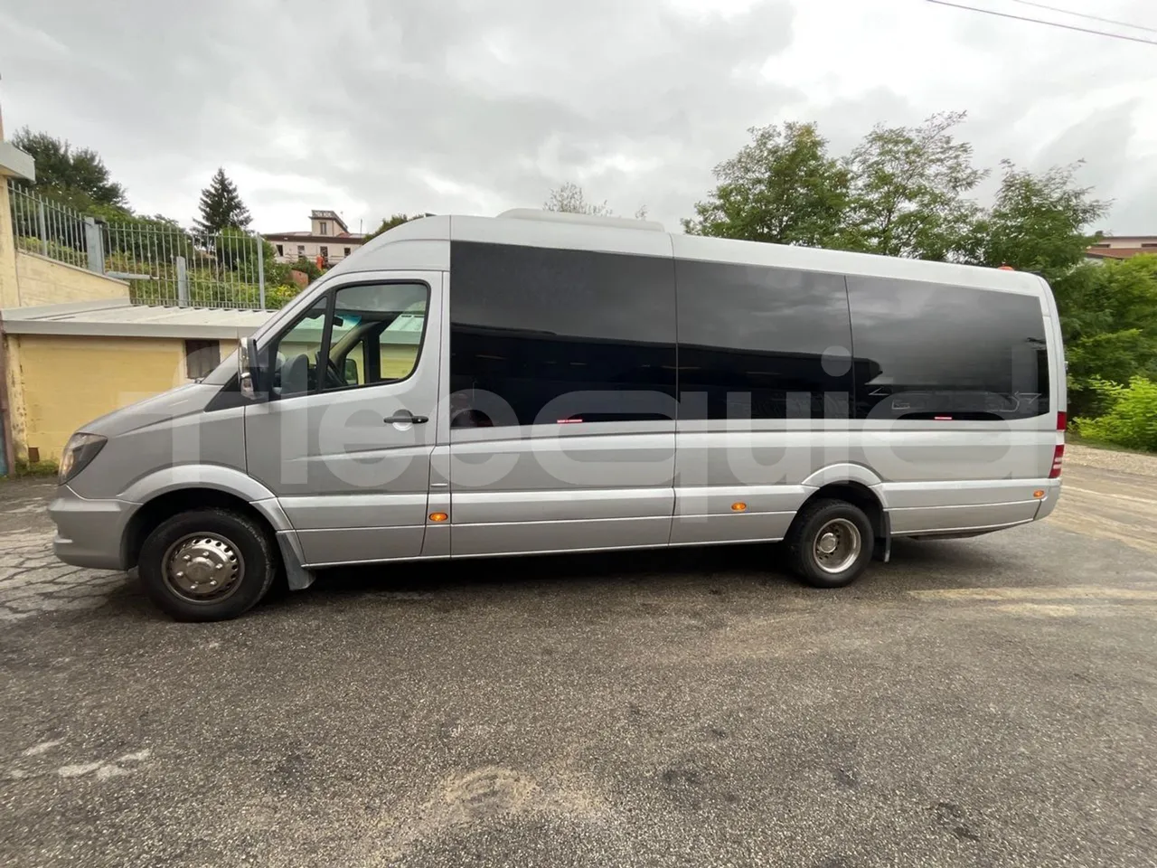 Mercedes-Benz Sprinter Bus prestige - EUR6 - 140kW - 7.765m - left side photo