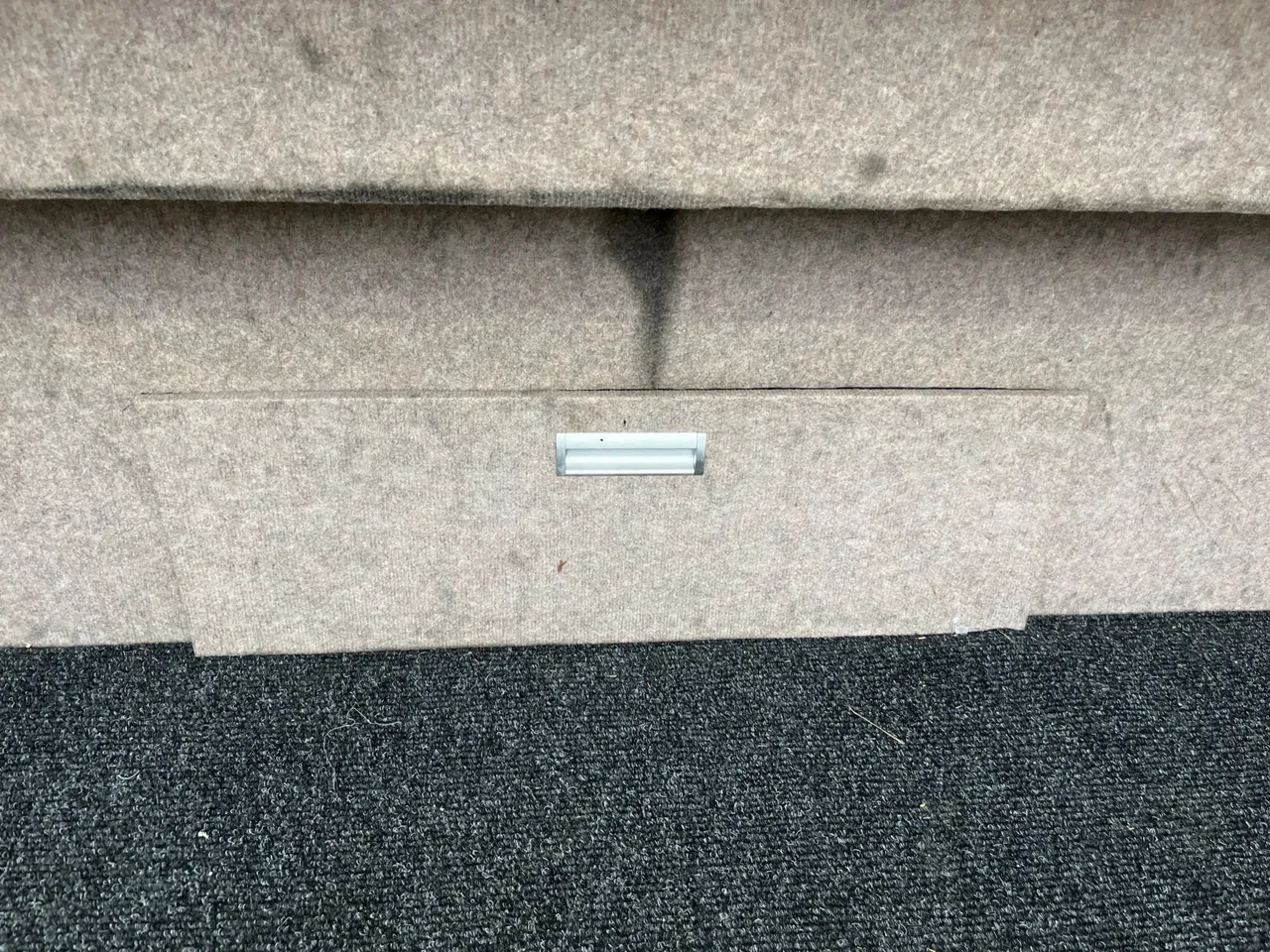 Mercedes-Benz Sprinter Bus prestige - EUR6 - 140kW - 7.765m - under carpet photo