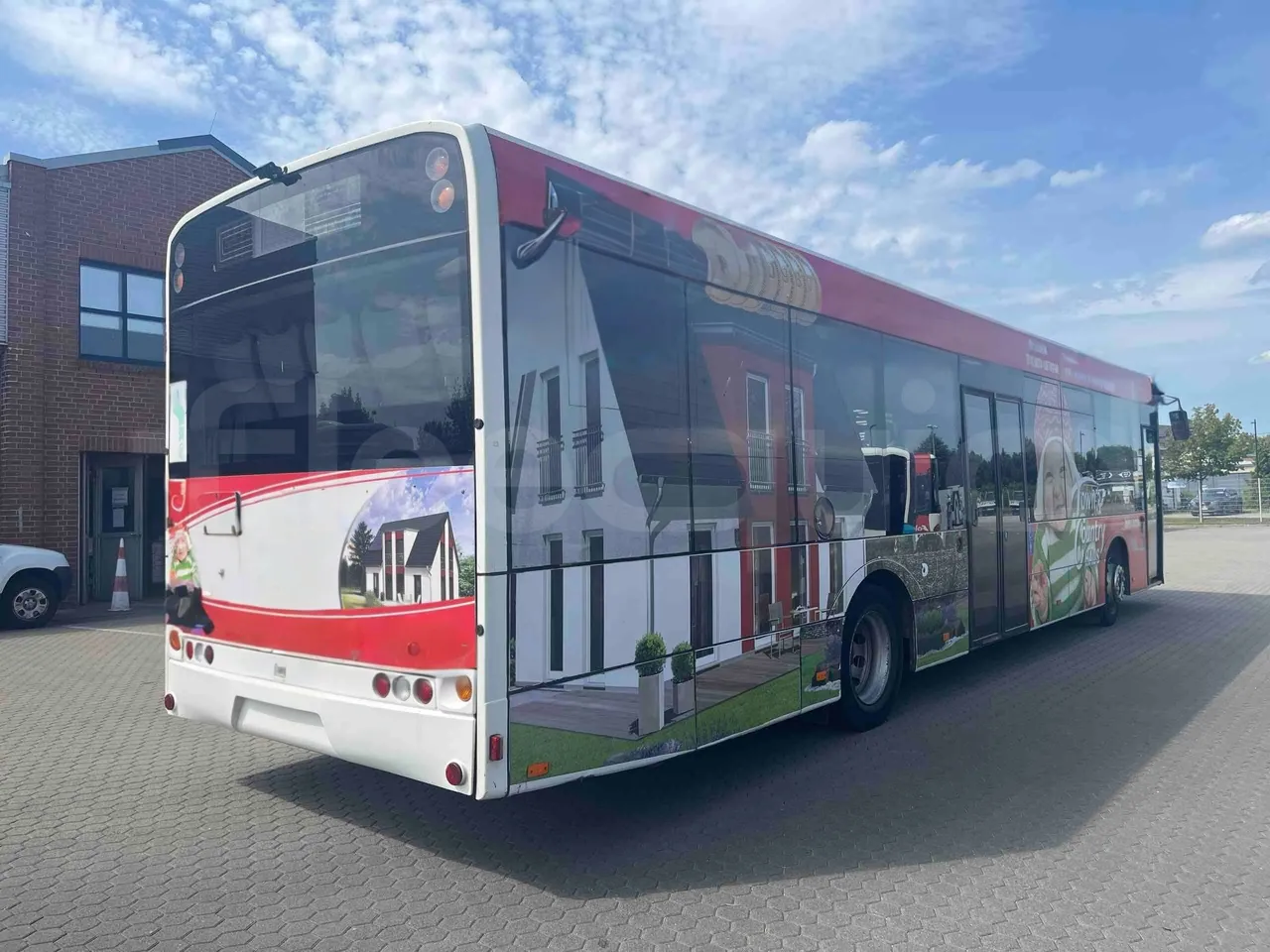Solaris Urbino - 3/4 Rear Right Side