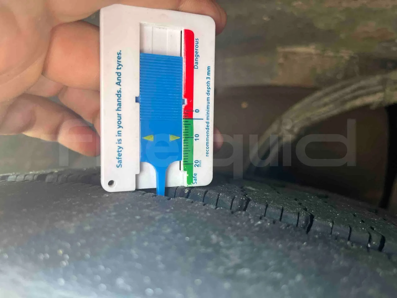 Solaris Urbino - First Axle Left Side: Complete Tyre