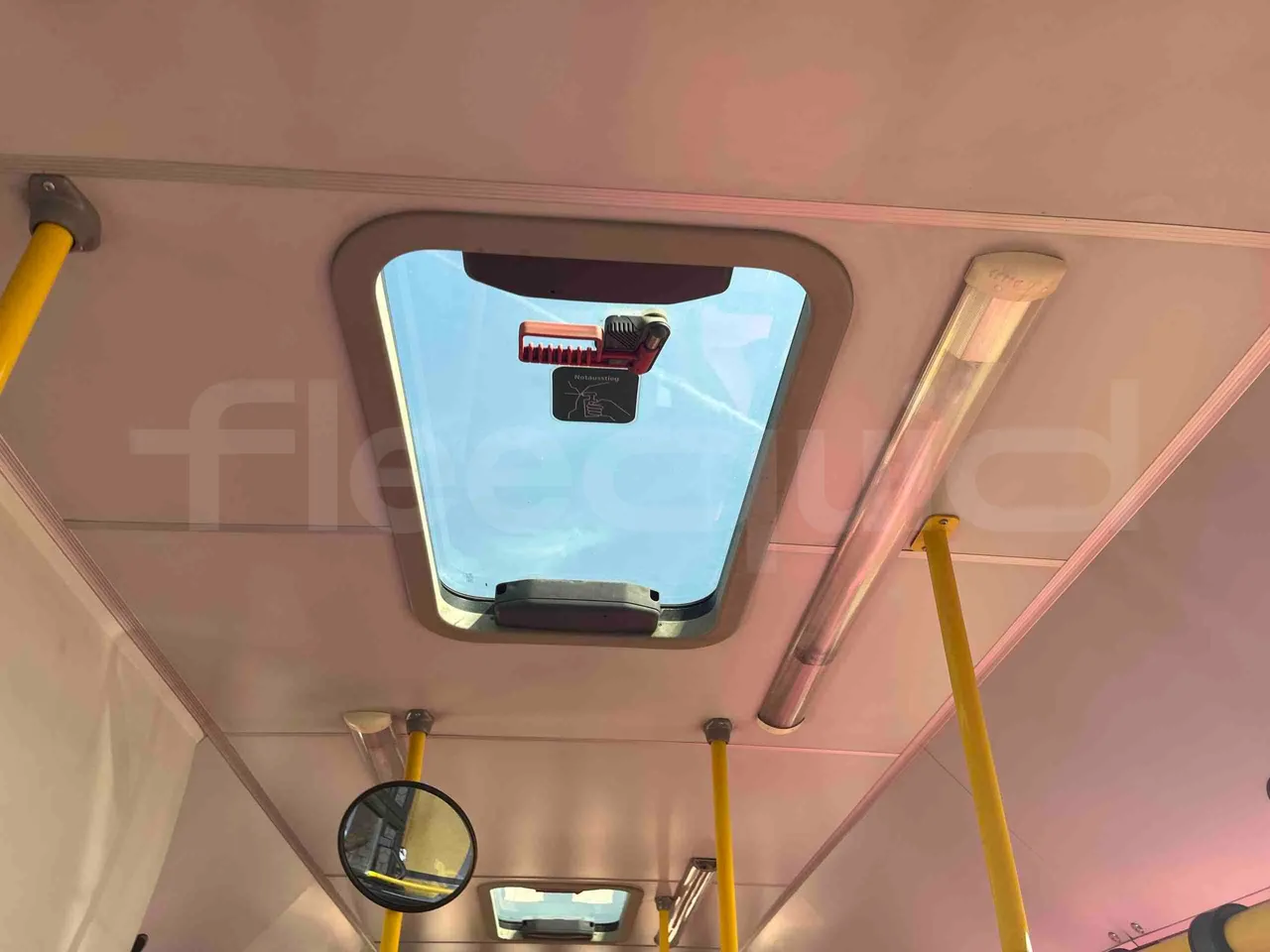 Solaris Urbino - Roof Hatch 3