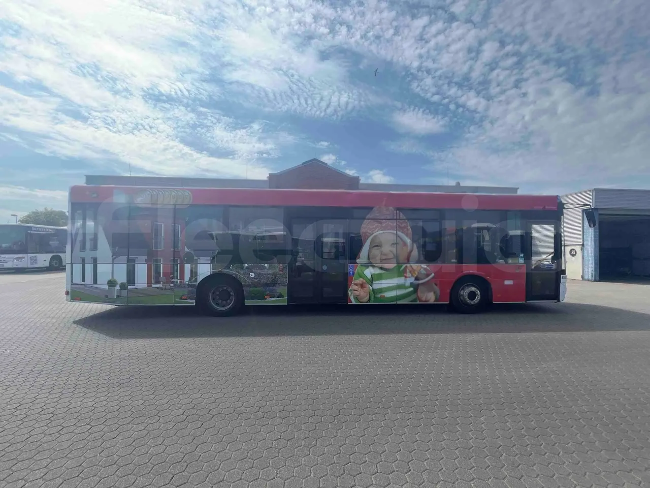 Solaris Urbino - Right Side