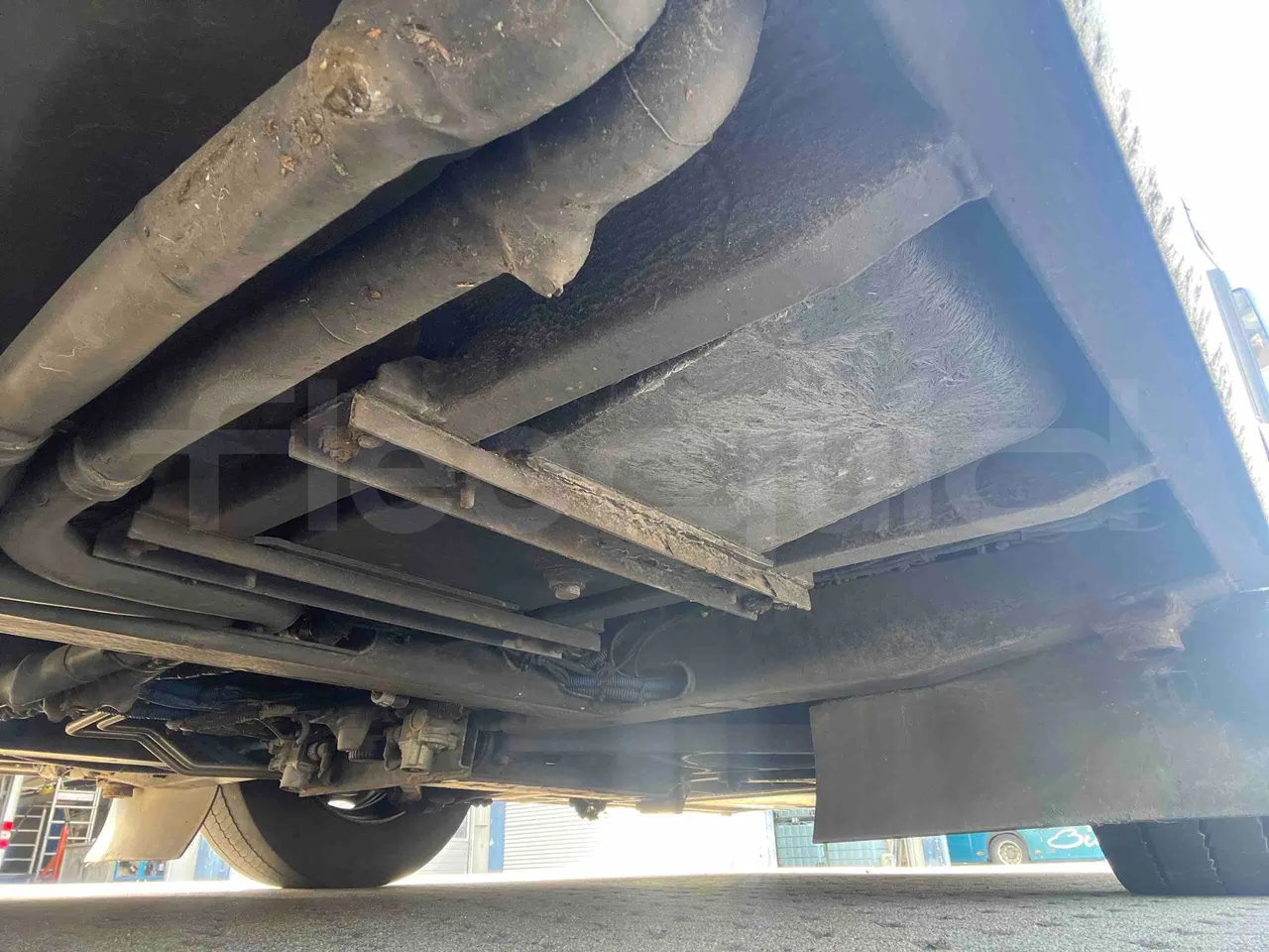 Solaris Urbino - Front Undercarriage