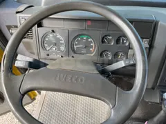 Iveco Cacciamali C5057 -EUR3 - 154kW-8.28m - dashboard lights on