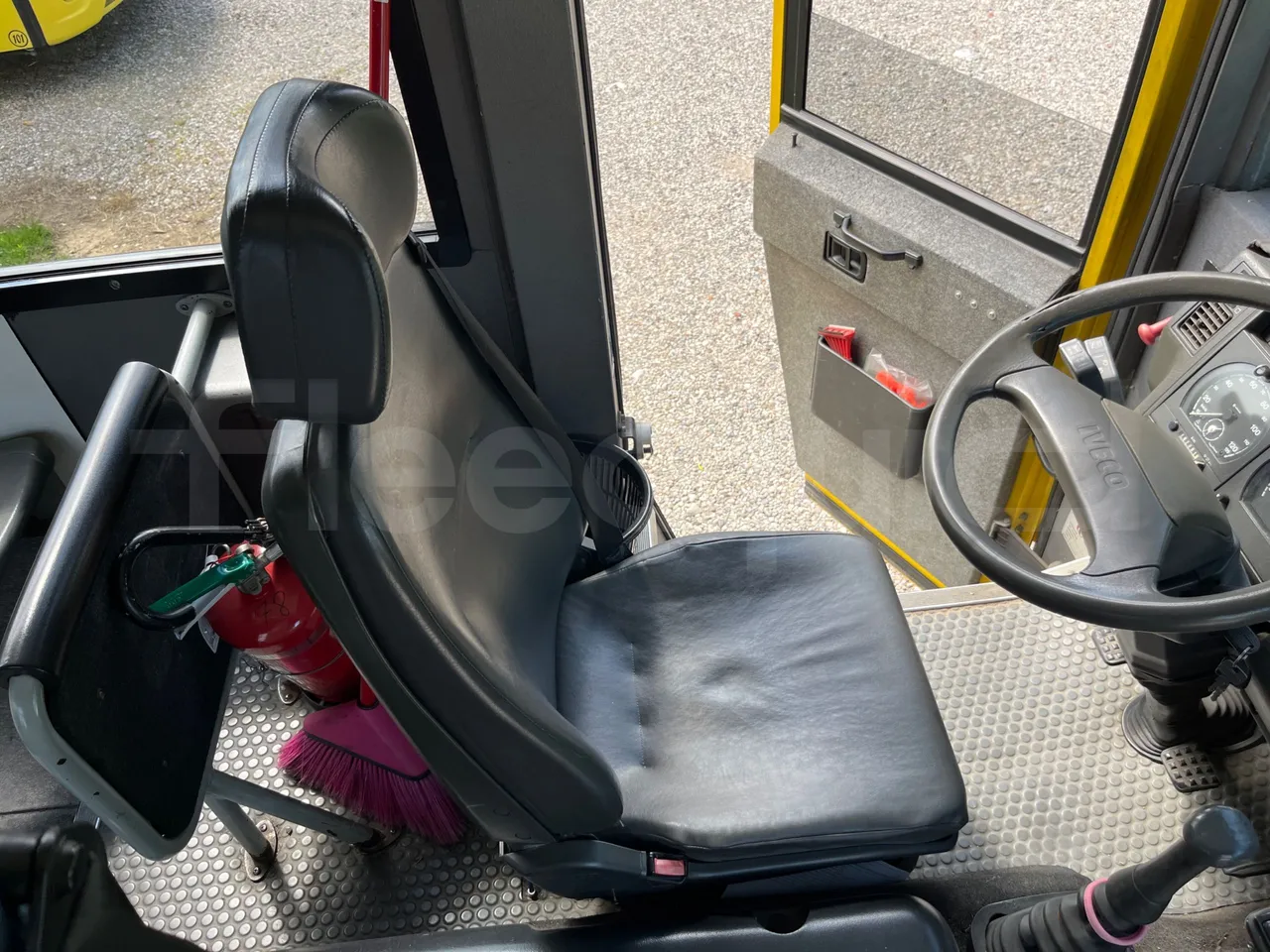 Iveco Cacciamali C5057 -EUR3 - 154kW-8.28m - driver's seat photo (mandatory for bus to scrap)