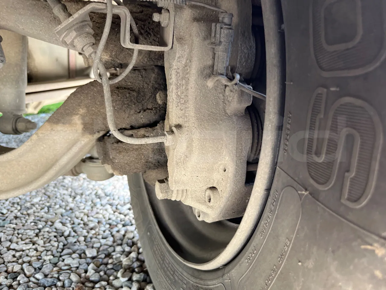 Iveco Cacciamali C5057 -EUR3 - 154kW-8.28m - front brake calipers left