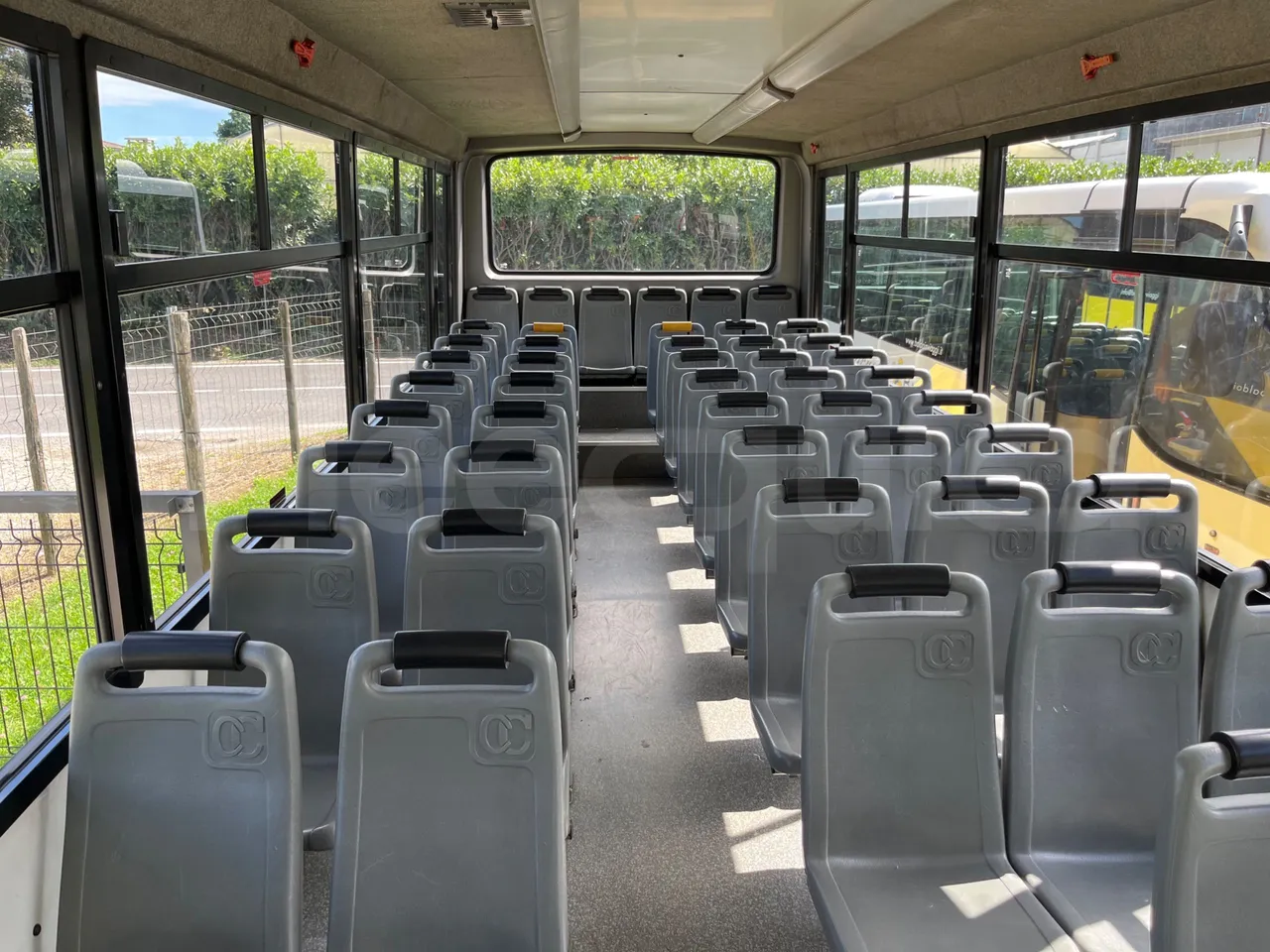 Iveco Cacciamali C5057 -EUR3 - 154kW-8.28m - interior reverse seats driver height (mandatory for bus to scrap)