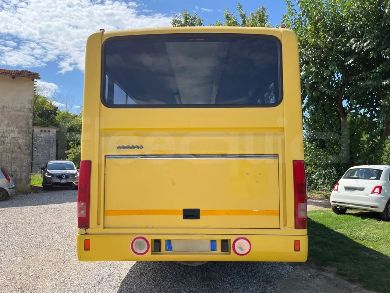 Iveco Cacciamali C5057 -EUR3 - 154kW-8.28m - rear hatch closed