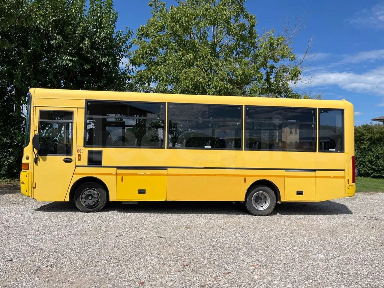 Iveco Cacciamali C5057 -EUR3 - 154kW-8.28m - left side photo