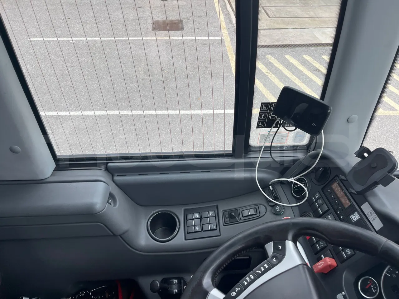 Man Lion's Coach R 07 - Euro 6 - 324 kW - 12 mt - onboard devices 3