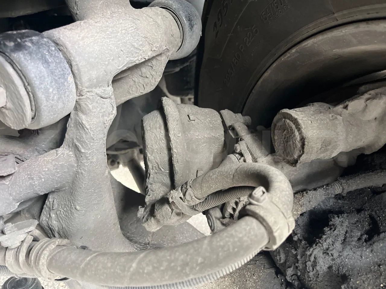 Man Lion's Coach R 07 - Euro 6 - 324 kW - 12 mt - front brake calipers right