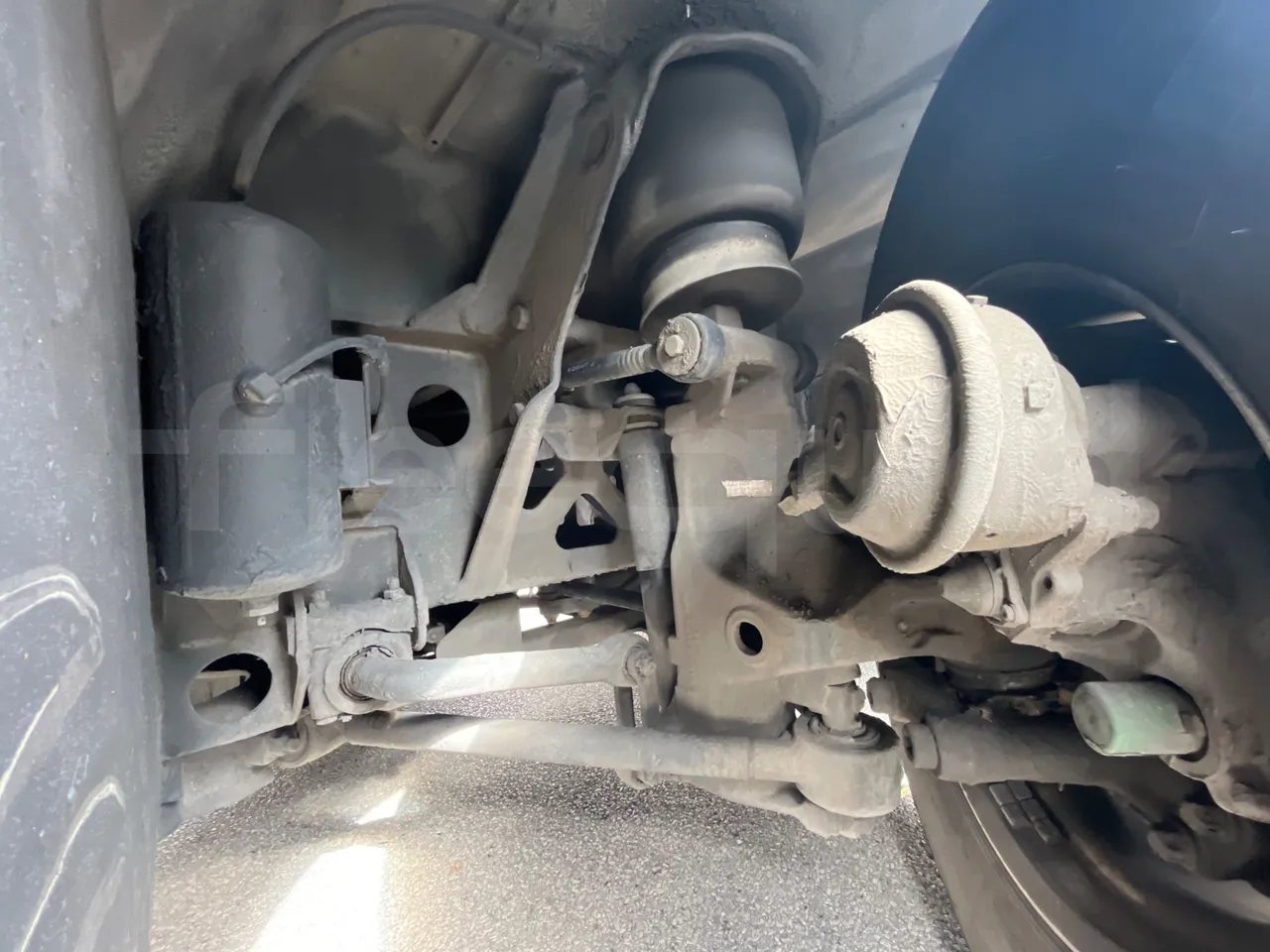 Man Lion's Coach R 07 - Euro 6 - 324 kW - 12 mt - front shock absorbers left