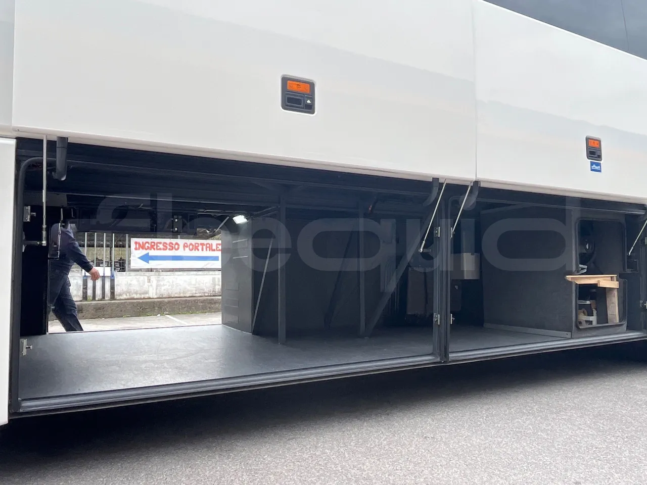 Man Lion's Coach R 07 - Euro 6 - 324 kW - 12 mt - internal frame rust check