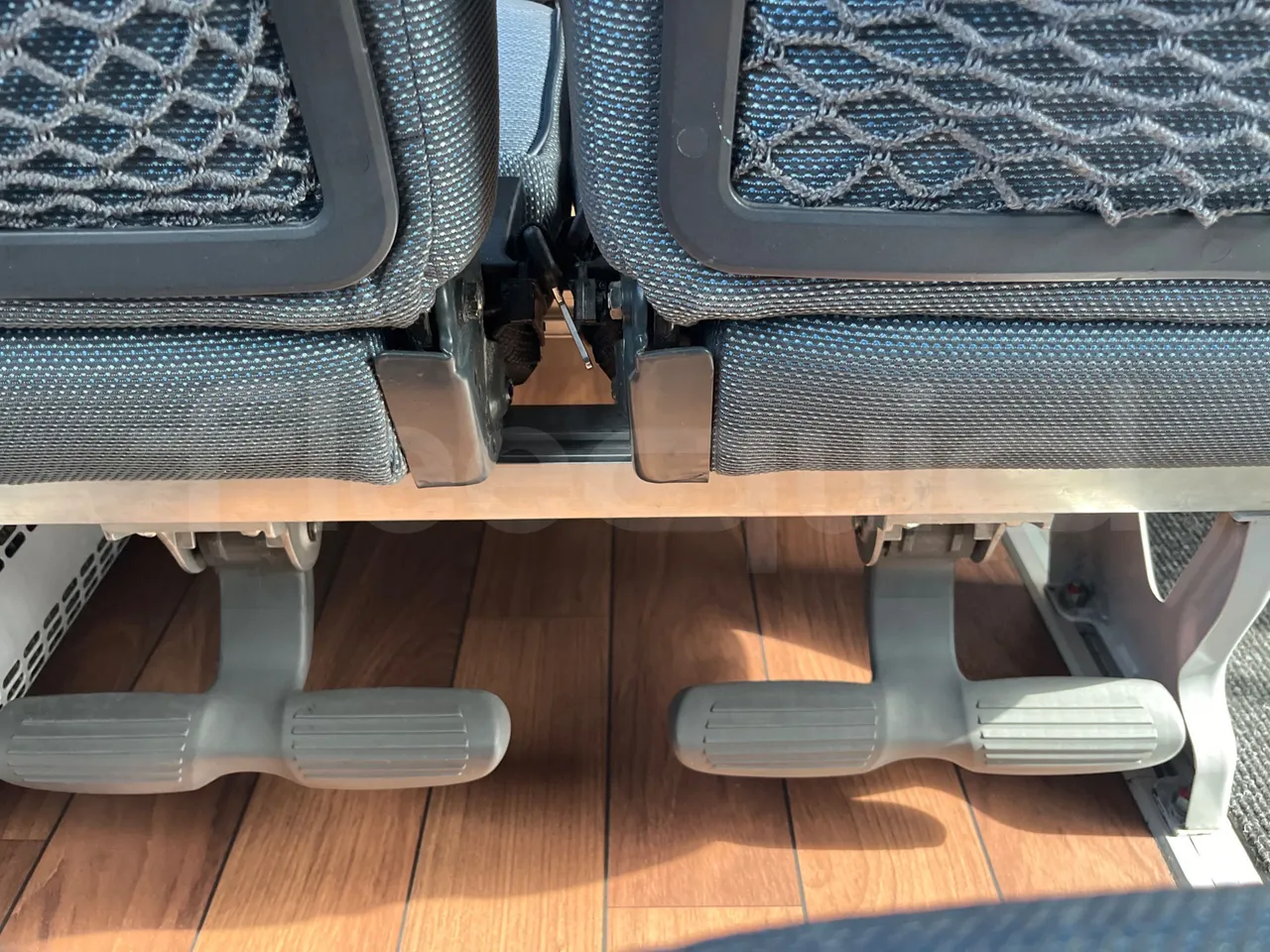 Man Lion's Coach R 07 - Euro 6 - 324 kW - 12 mt - power outlets detail