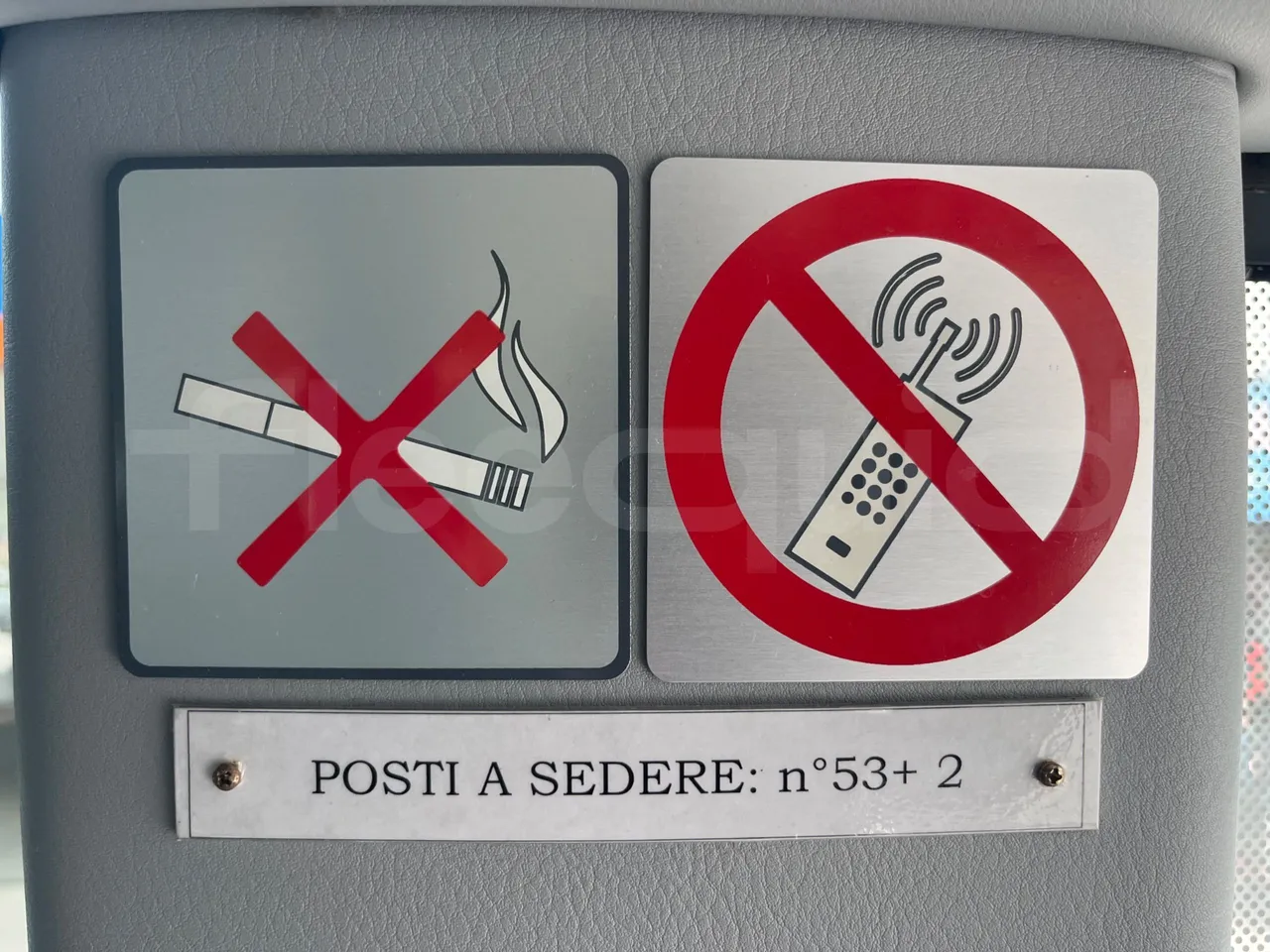 Man Lion's Coach R 07 - Euro 6 - 324 kW - 12 mt - seat plate photo