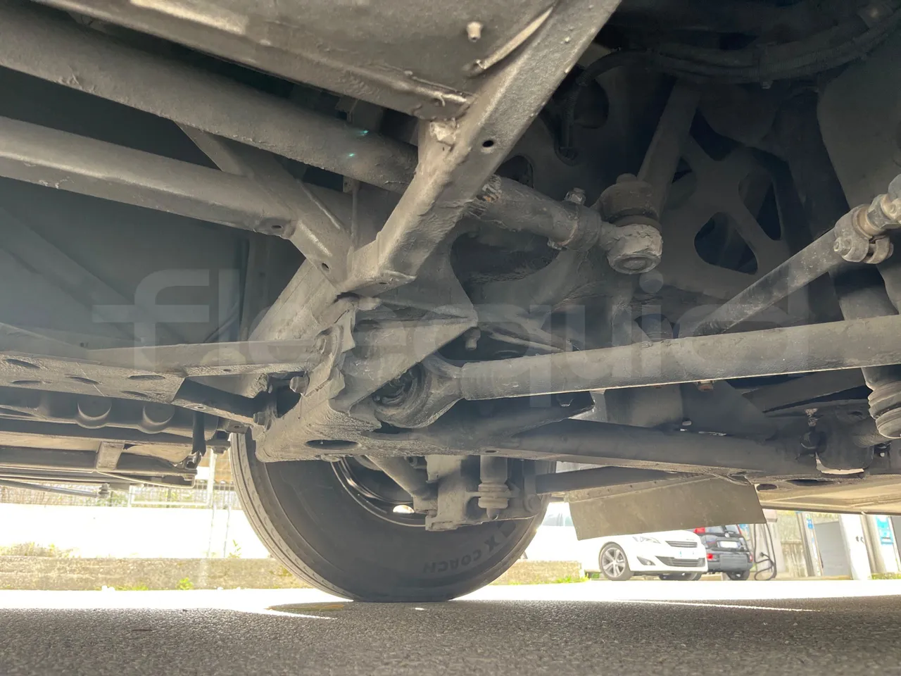 Man Lion's Coach R 07 - Euro 6 - 324 kW - 12 mt - front axle right side