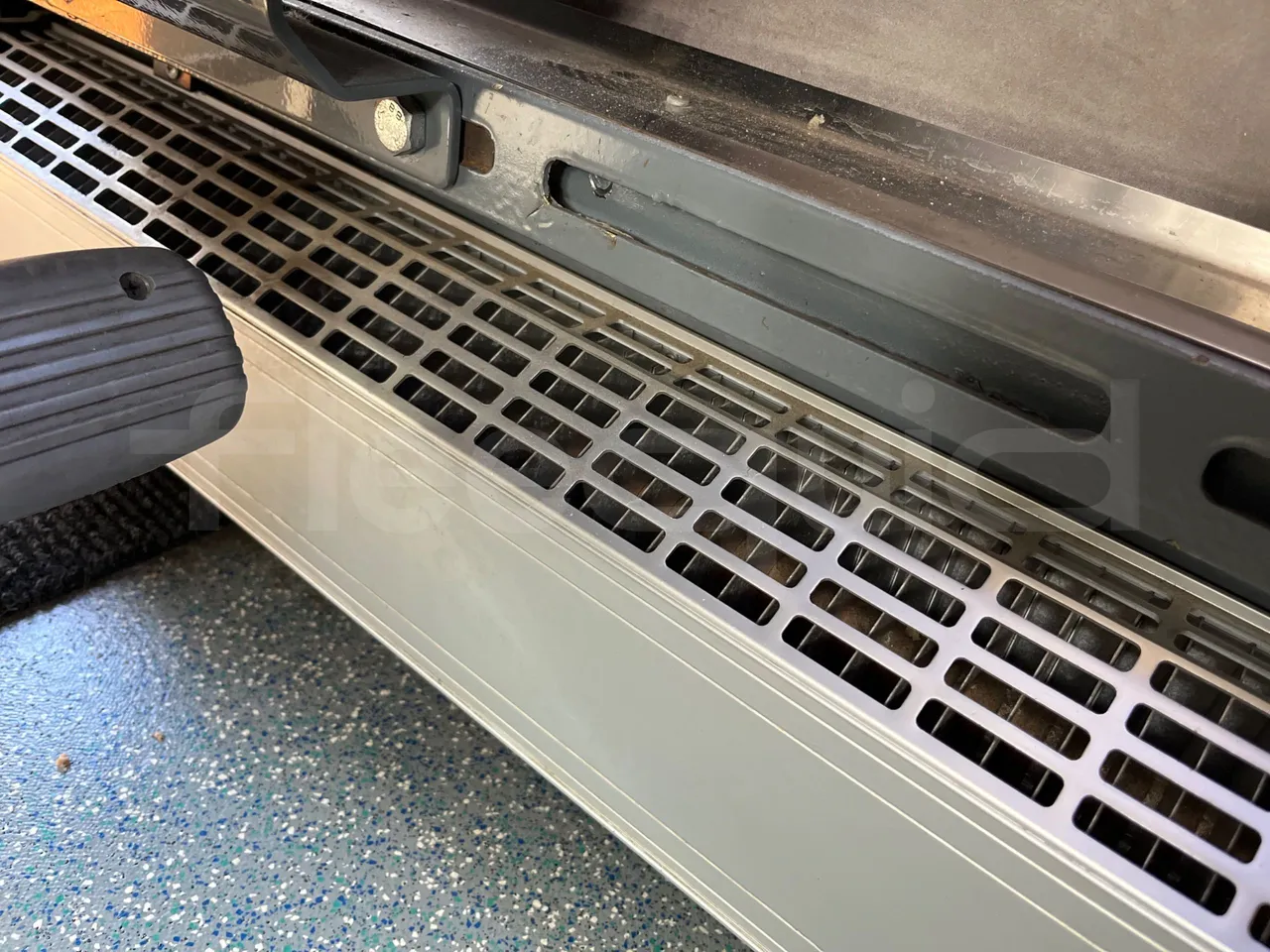 Mercedes-Benz Sprinter AGMB 416CDI/ Euro 3 - 115kW - 6.995 Mt - jack and driver keys