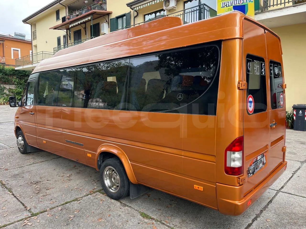 Mercedes-Benz Sprinter AGMB 416CDI/ Euro 3 - 115kW - 6.995 Mt - 3/4 left rear side