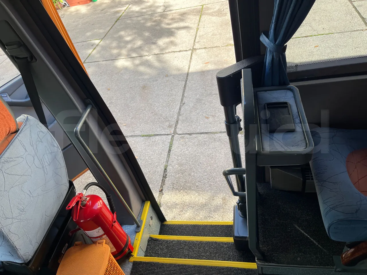 Mercedes-Benz Sprinter AGMB 416CDI/ Euro 3 - 115kW - 6.995 Mt - coffee machine accessories