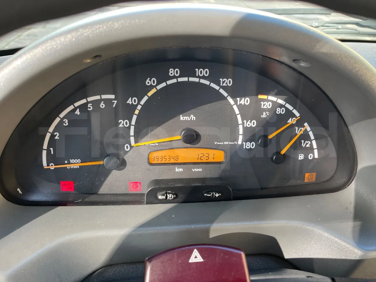 Mercedes-Benz Sprinter AGMB 416CDI/ Euro 3 - 115kW - 6.995 Mt - dashboard lights on