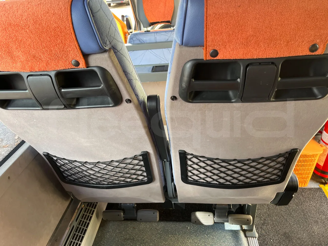 Mercedes-Benz Sprinter AGMB 416CDI/ Euro 3 - 115kW - 6.995 Mt - mesh detail photo