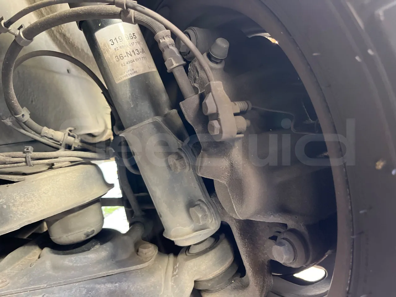 Mercedes-Benz Sprinter AGMB 416CDI/ Euro 3 - 115kW - 6.995 Mt - front brake calipers right