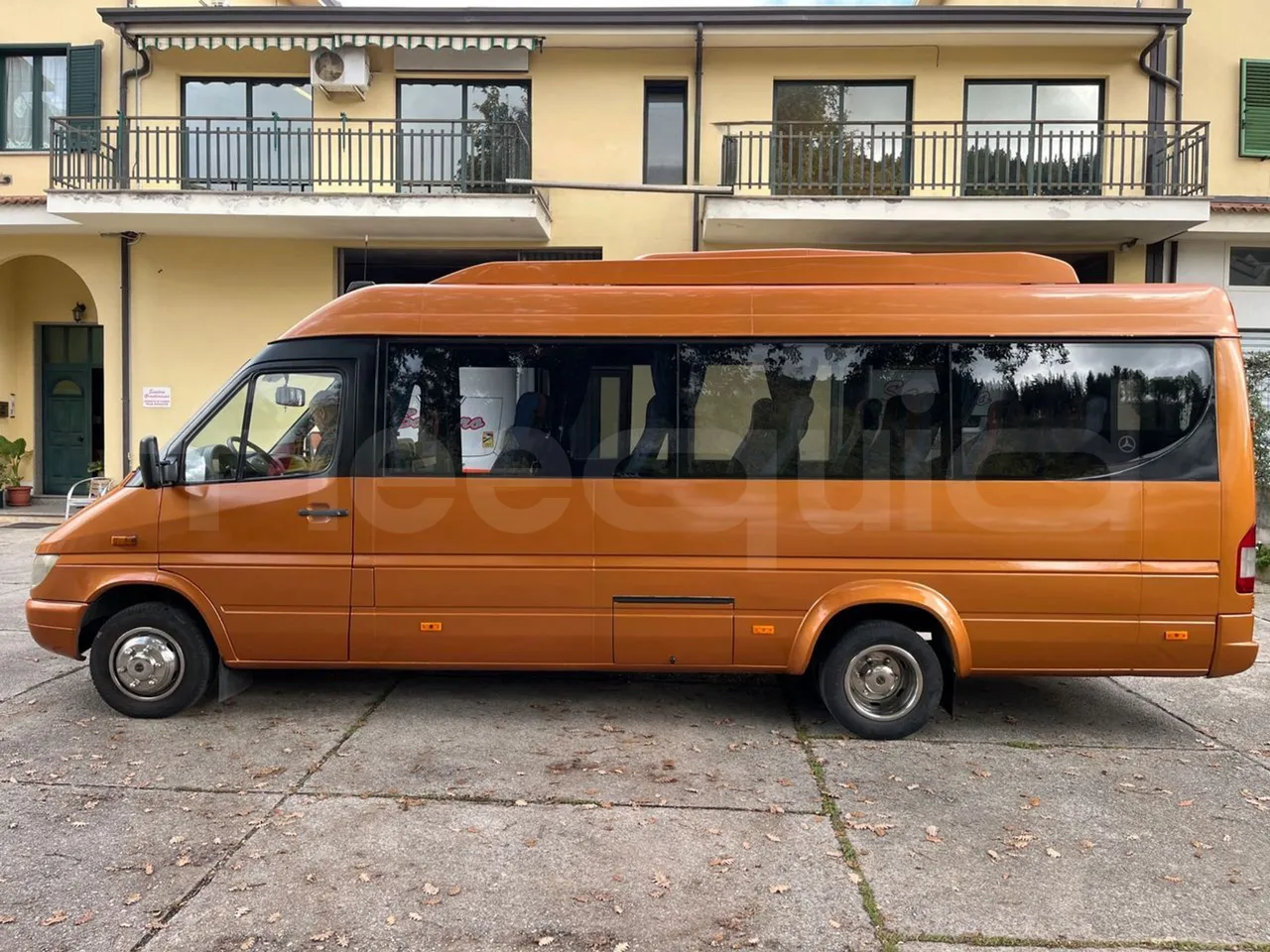 Mercedes-Benz Sprinter AGMB 416CDI/ Euro 3 - 115kW - 6.995 Mt - left side photo