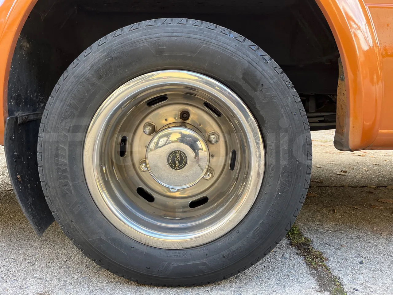 Mercedes-Benz Sprinter AGMB 416CDI/ Euro 3 - 115kW - 6.995 Mt - rear left tire photo