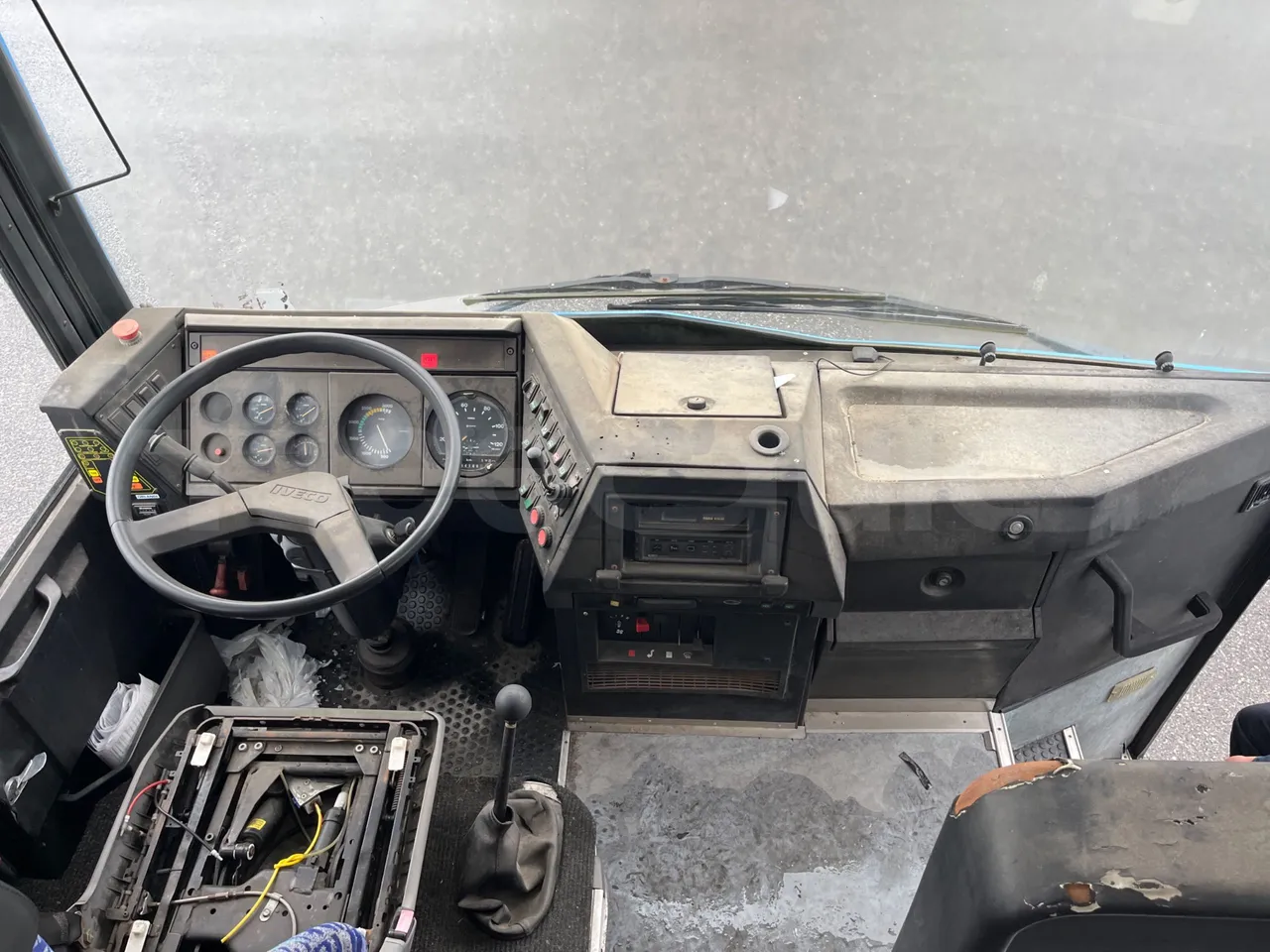 Iveco Orlandi Poker 315E -  EUR1 - 130kW - 7.580m - buttons panels on