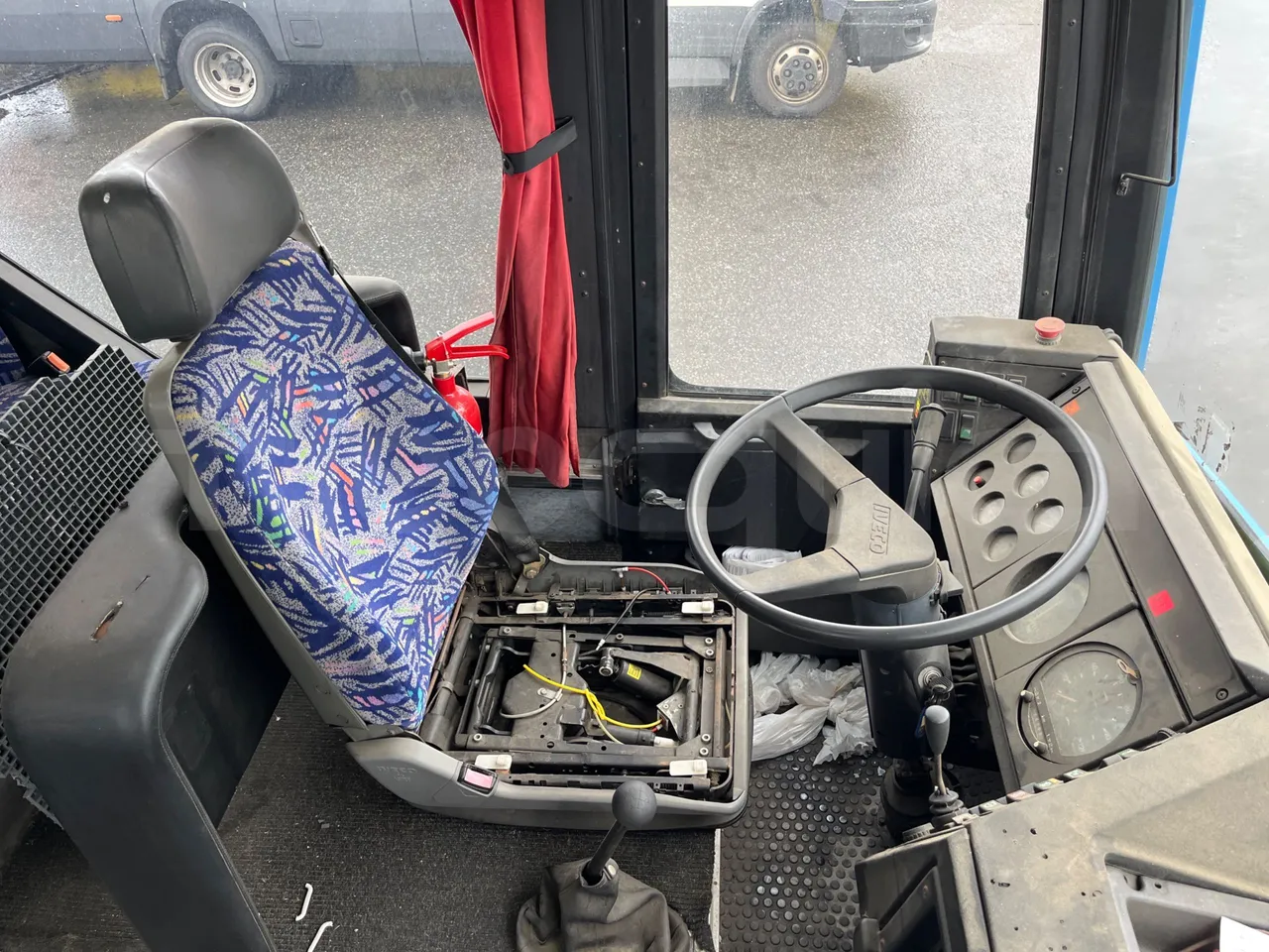 Iveco Orlandi Poker 315E -  EUR1 - 130kW - 7.580m - driver's seat photo