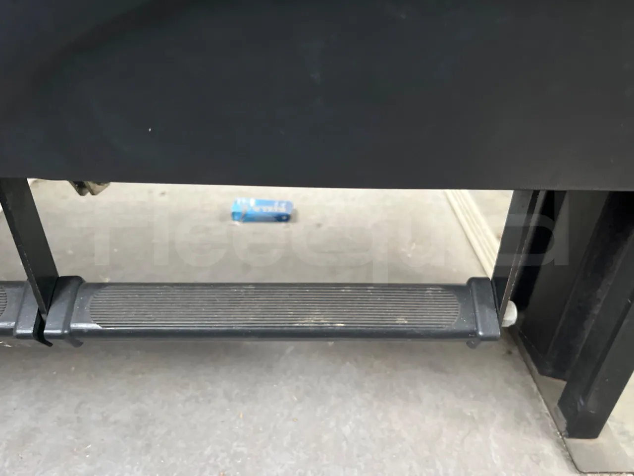 Iveco Orlandi Poker 315E -  EUR1 - 130kW - 7.580m - footrest detail photo