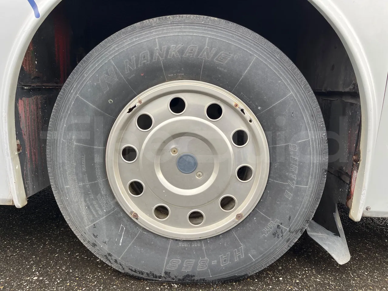 Iveco Orlandi Poker 315E -  EUR1 - 130kW - 7.580m - rear left tire photo