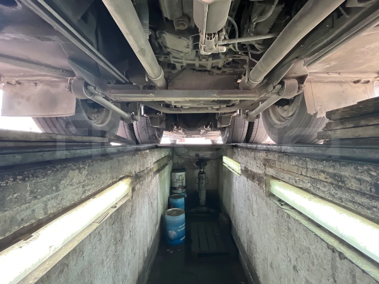 Setra S328 DT - EUR2 - 385kW -12m - central axle (18m)