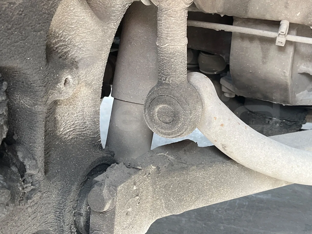 Setra S328 DT - EUR2 - 385kW -12m - front shock absorbers right