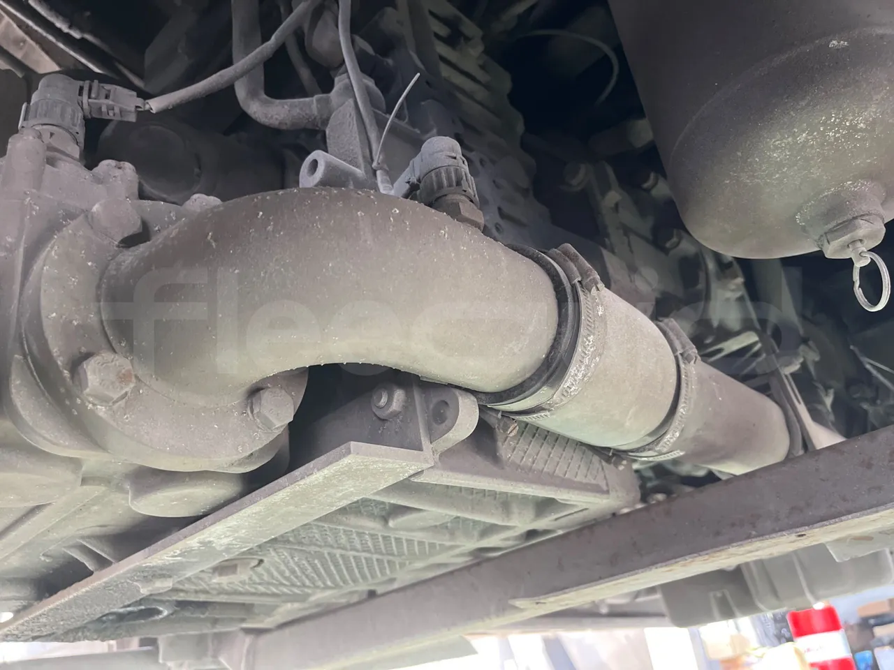 Setra S328 DT - EUR2 - 385kW -12m - gearbox photo