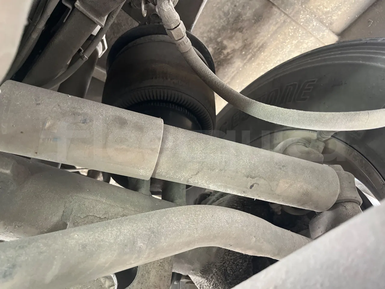 Setra S328 DT - EUR2 - 385kW -12m - axle 3 air springs 2 right