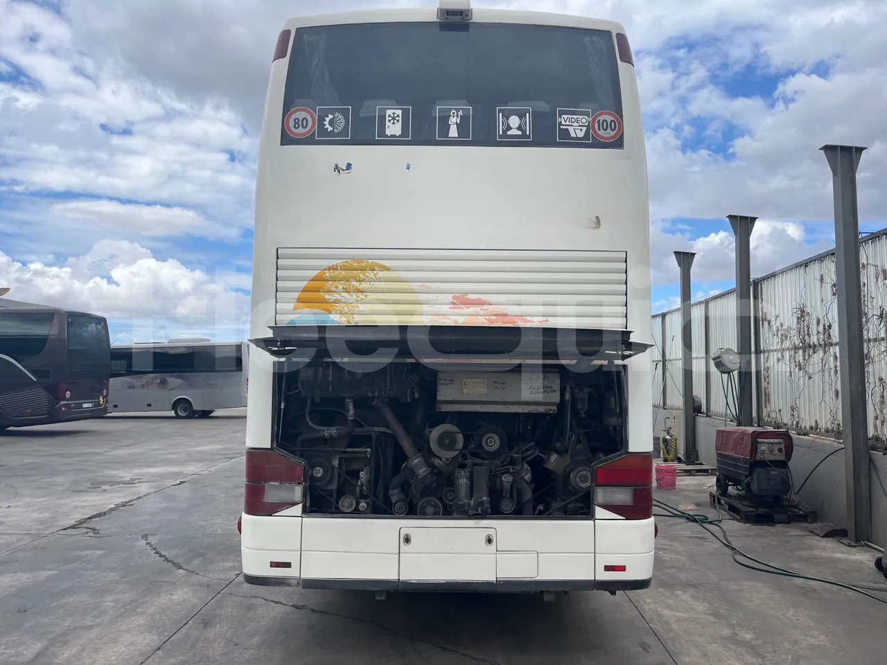 Setra S328 DT - EUR2 - 385kW -12m - rear hatch open (mandatory for bus to scrap)