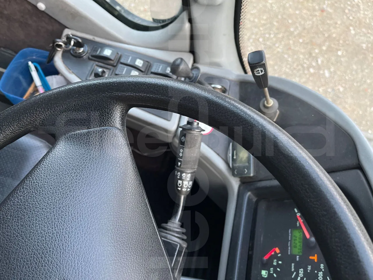 Vdl Bova Futura FHD 127-365T ES - command unit indicators