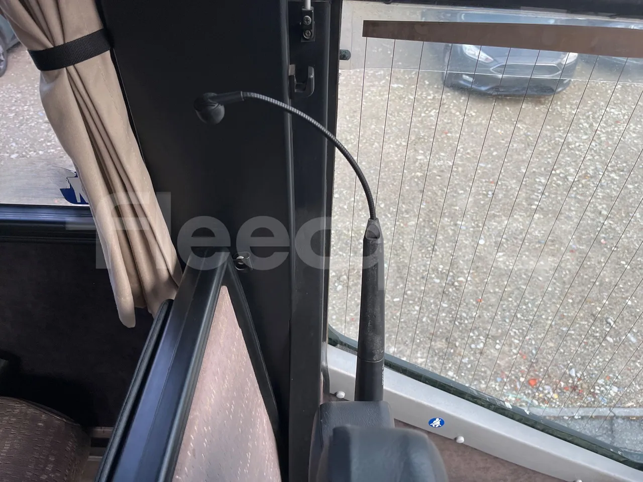 Vdl Bova Futura FHD 127-365T ES - driver microphone accessories photo