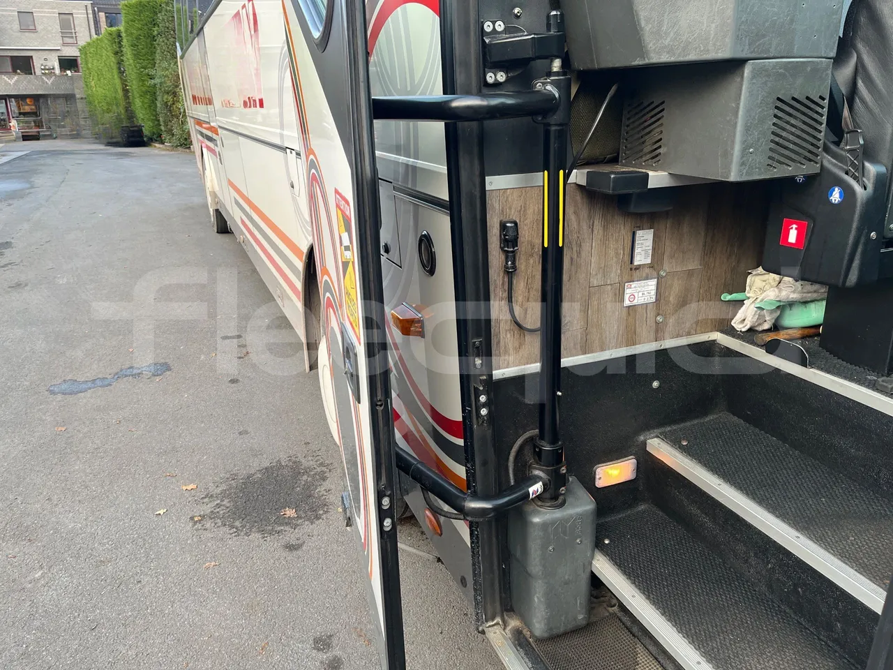 Vdl Bova Futura FHD 127-365T ES - door mechanism photo