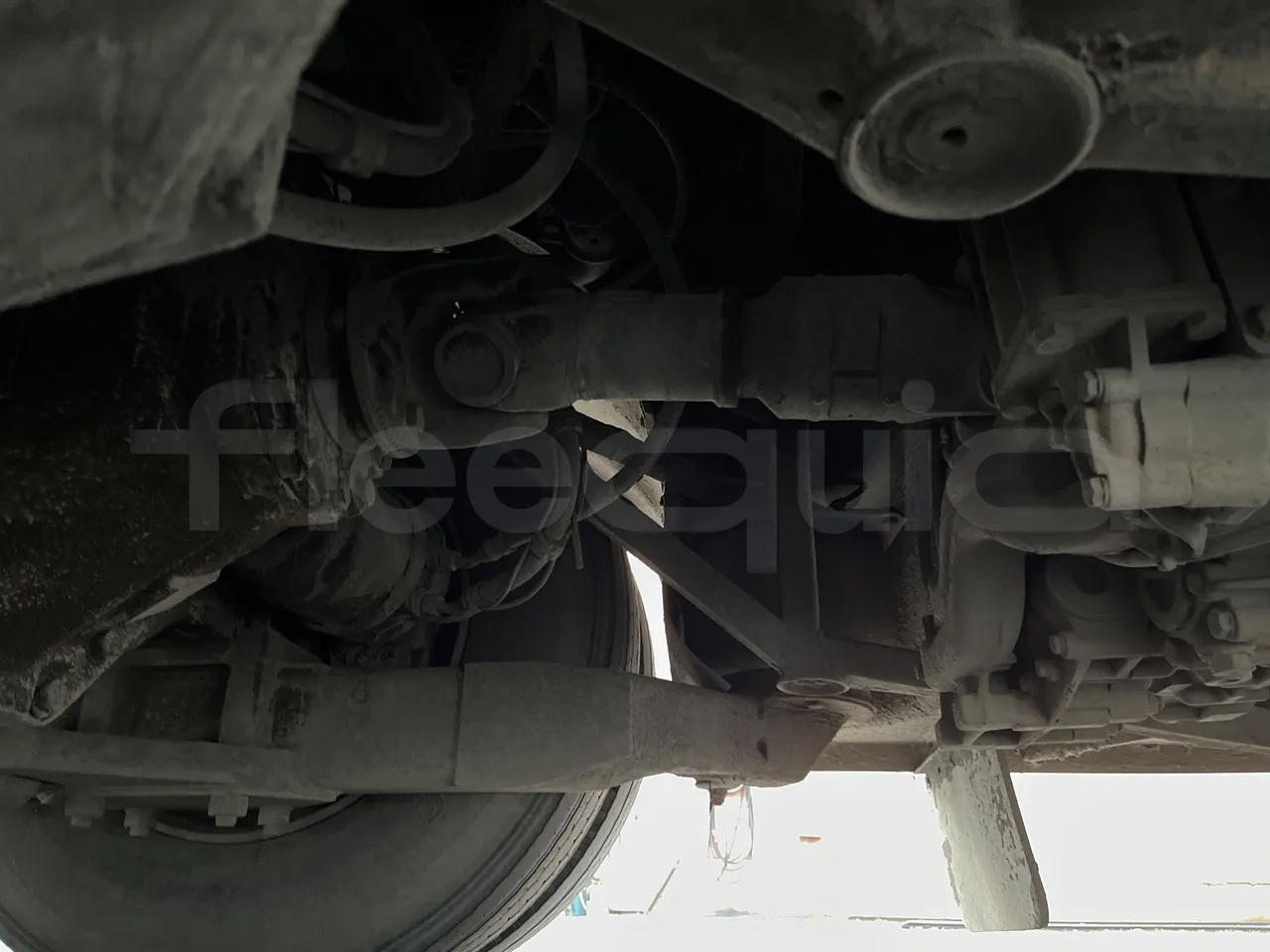 Vdl Bova Futura FHD 127-365T ES - driveshaft photo
