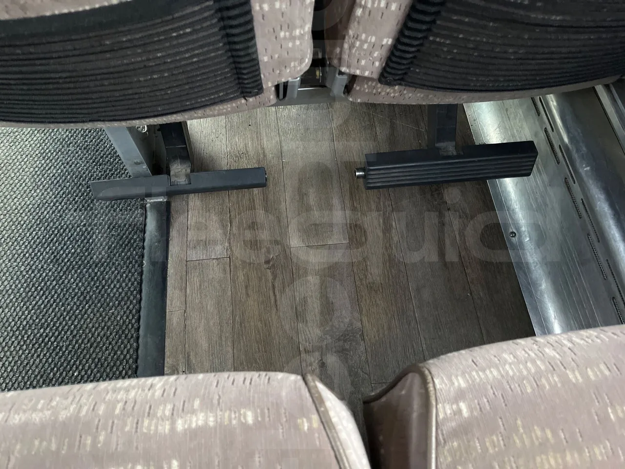 Vdl Bova Futura FHD 127-365T ES - footrest detail photo